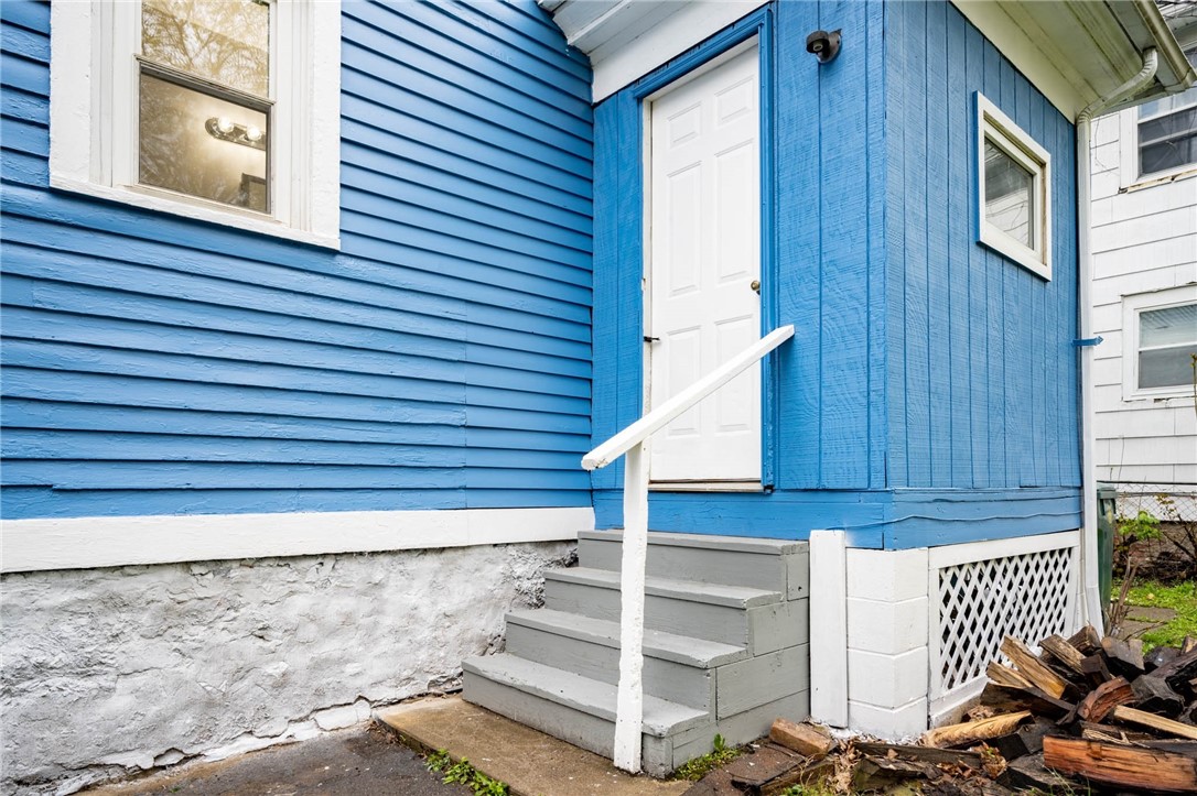 218 Wellington Avenue Rochester, NY 14611 - Photo 6 of 44