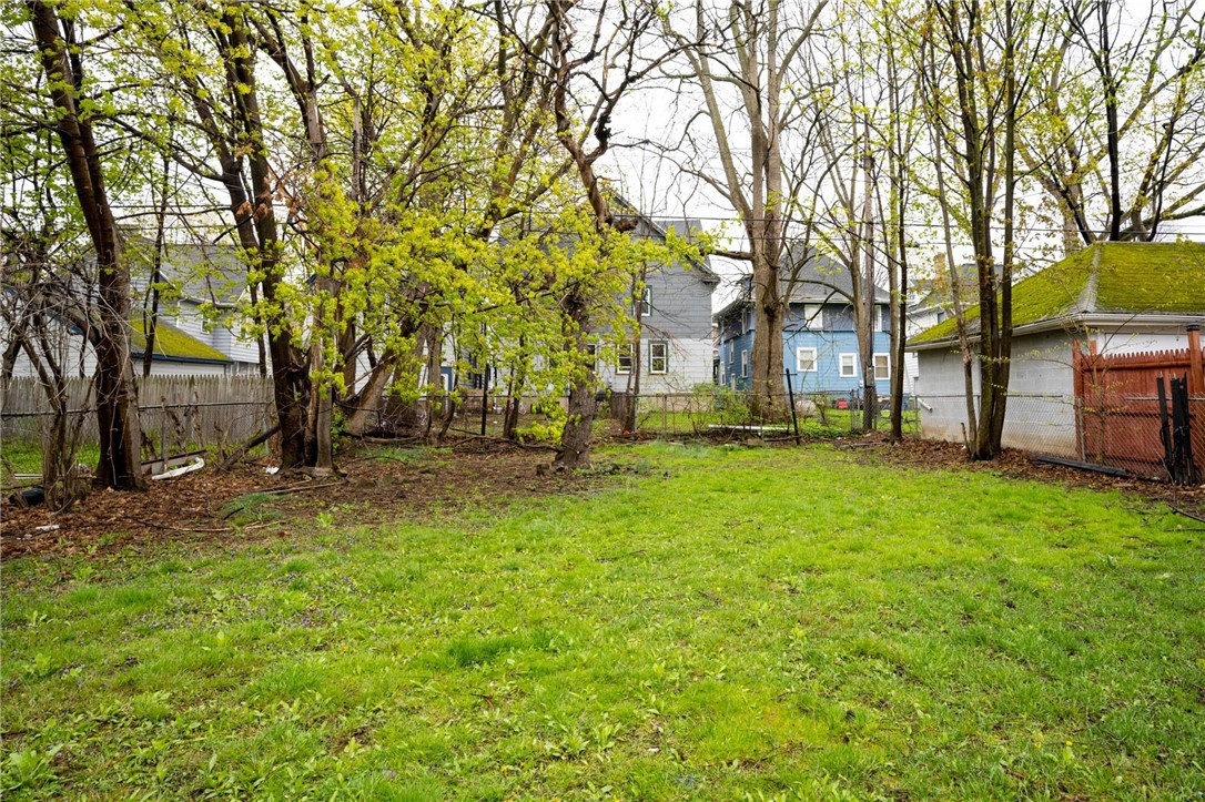 218 Wellington Avenue Rochester, NY 14611 - Photo 10 of 44