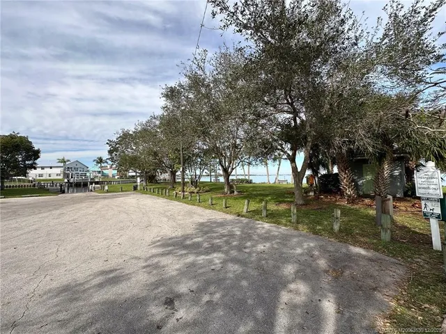 $198,500 | 532 Southwest Marion Court, Palm City, FL 34990