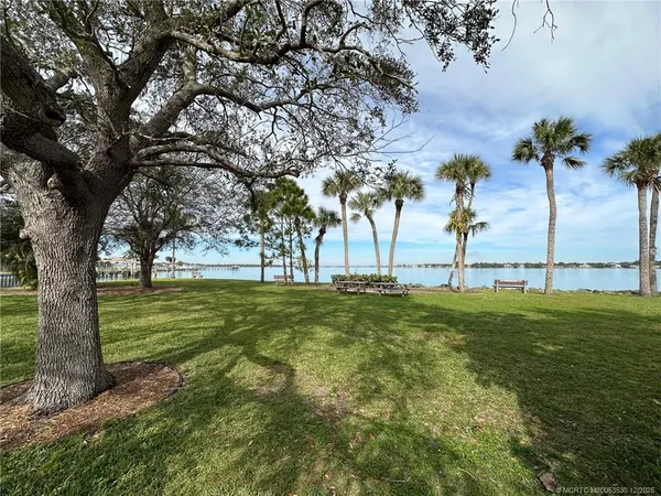 $198,500 | 532 Southwest Marion Court, Palm City, FL 34990