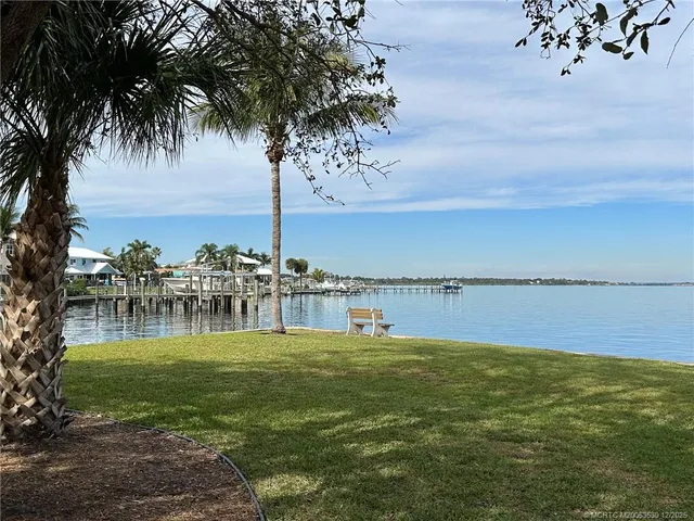 $198,500 | 532 Southwest Marion Court, Palm City, FL 34990