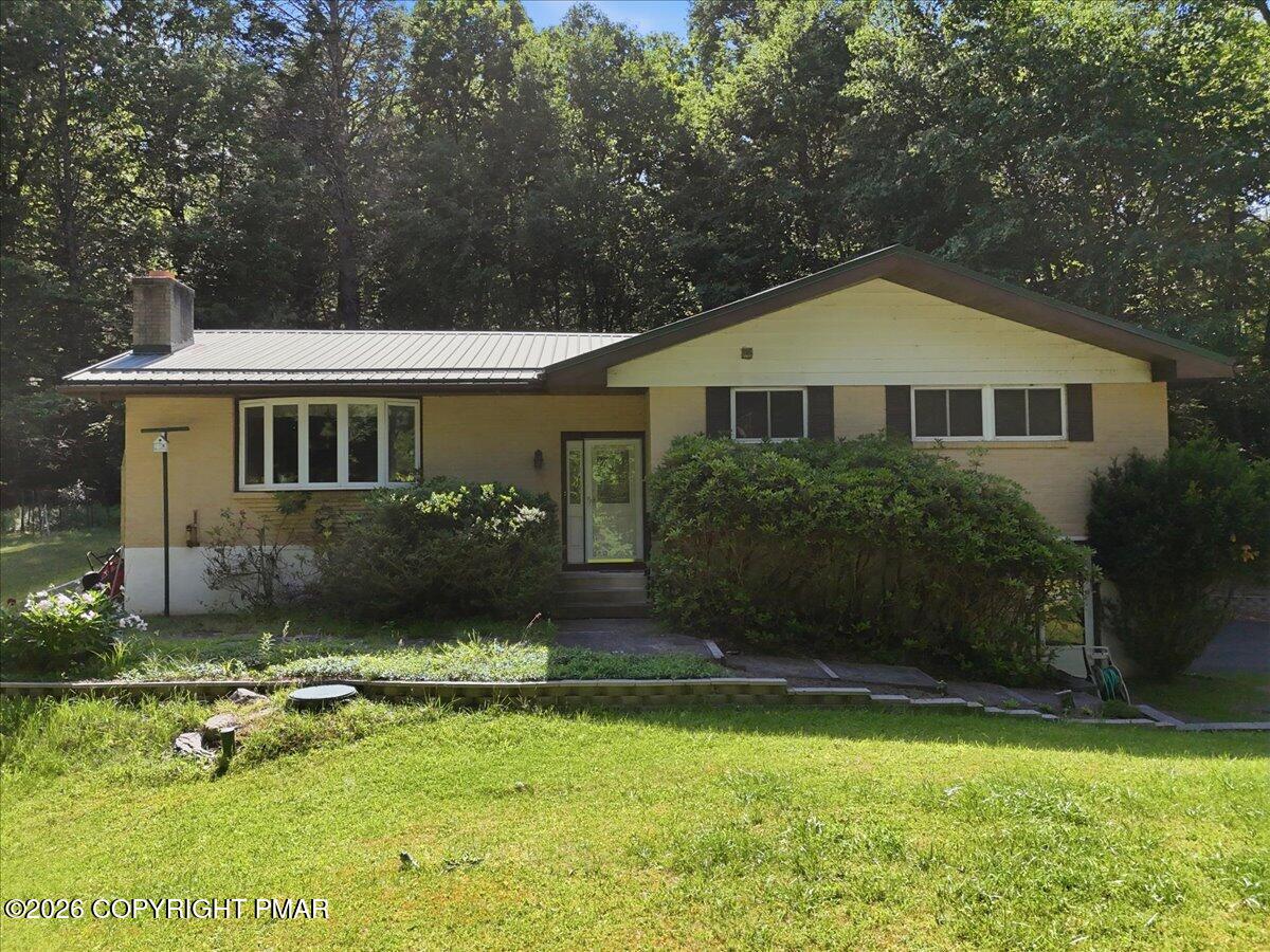 8188 Oak Ridge Lane Cresco, PA 18326 - Photo 2 of 52 04-049_dji_fly_20260609_160536_0575_1781