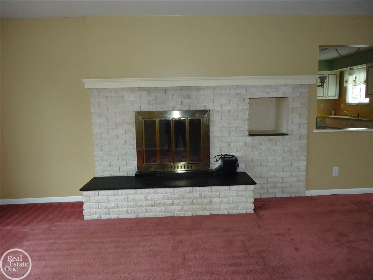 49437 Callens Road New Baltimore, MI 48047 - Photo 7 of 28