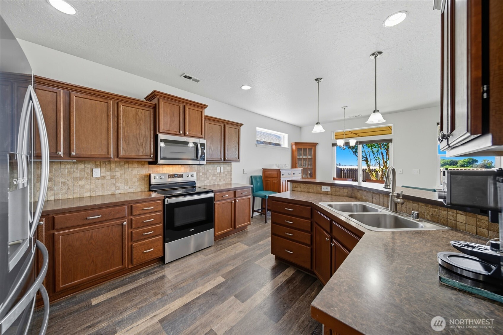 1450 Southwest Greeley Street College Place, WA 99324 - Photo 7 of 36