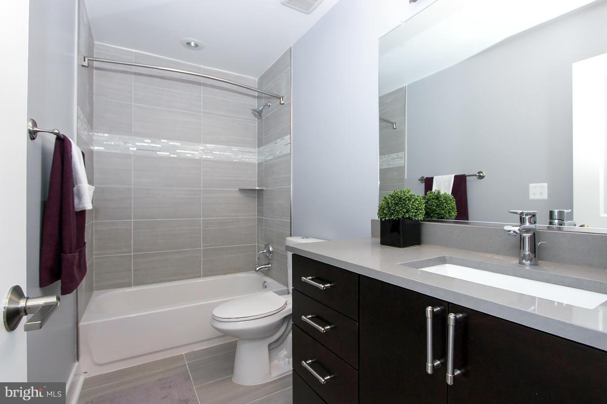 2120 3rd Street Northeast, Unit A Washington, DC 20002 - Photo 14 of 25 Bath