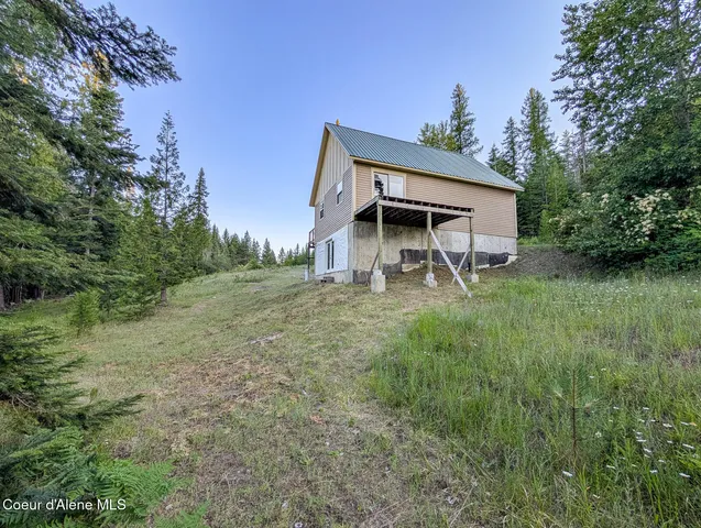 $425,000 | 699 Granite Ridge Road, Priest River, ID 83856