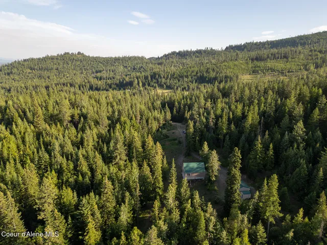 $425,000 | 699 Granite Ridge Road, Priest River, ID 83856