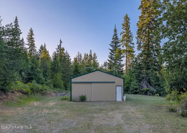 $425,000 | 699 Granite Ridge Road, Priest River, ID 83856