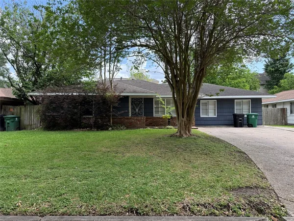 $2,350 | 3411 Linkwood Drive, Houston, TX 77025