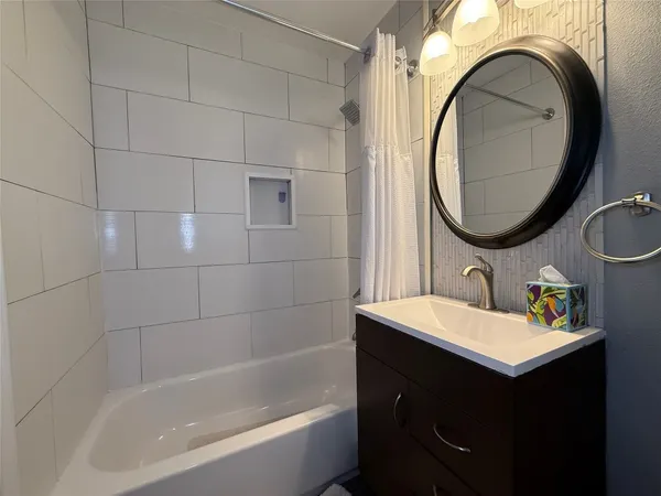 $2,350 | 3411 Linkwood Drive, Houston, TX 77025