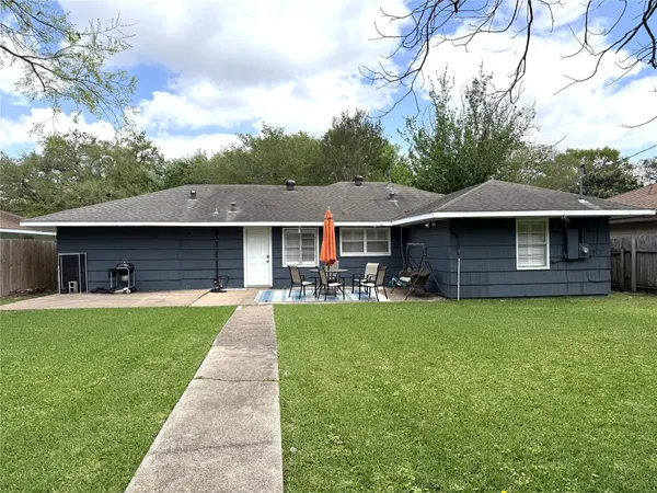 $2,350 | 3411 Linkwood Drive, Houston, TX 77025