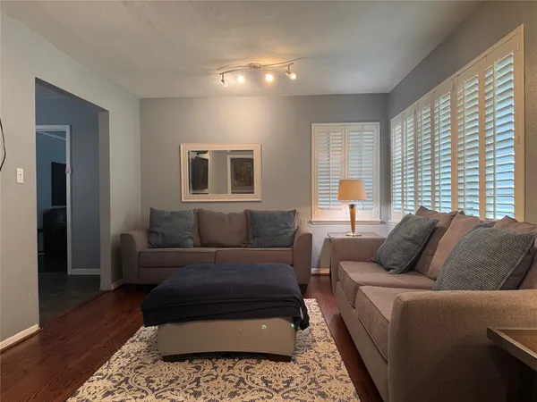 $2,350 | 3411 Linkwood Drive, Houston, TX 77025