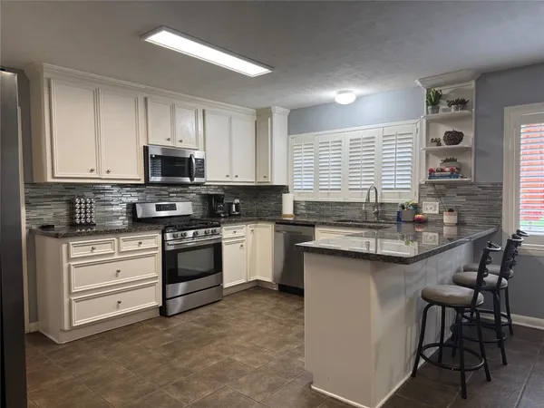 $2,350 | 3411 Linkwood Drive, Houston, TX 77025