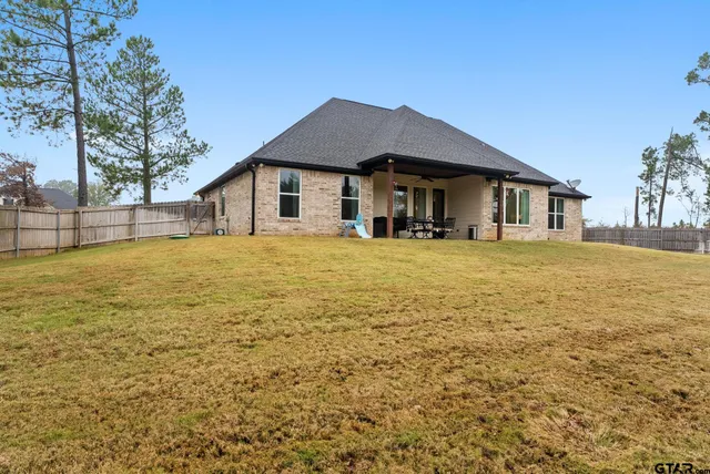 $465,000 | 13937 Magnolia Grove, Lindale, TX 75771