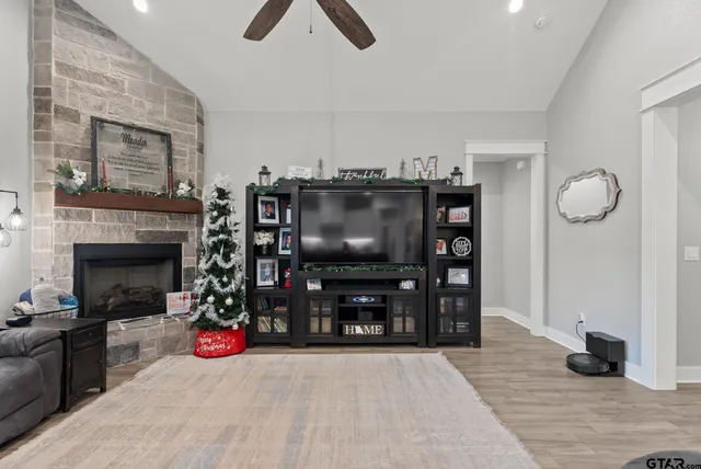 $465,000 | 13937 Magnolia Grove, Lindale, TX 75771