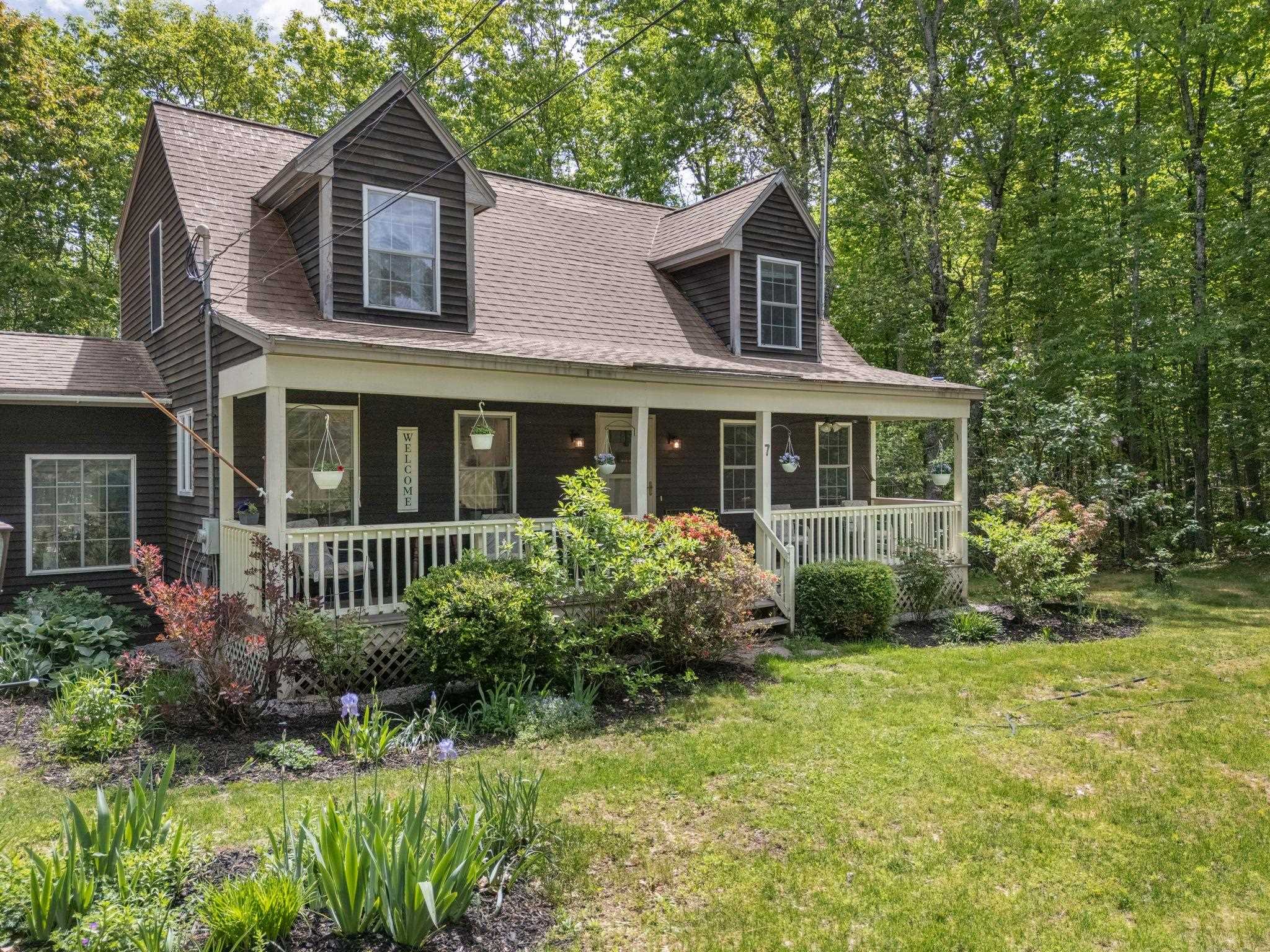 7 Shiere Way Strafford, NH 03884 - Photo 2 of 57