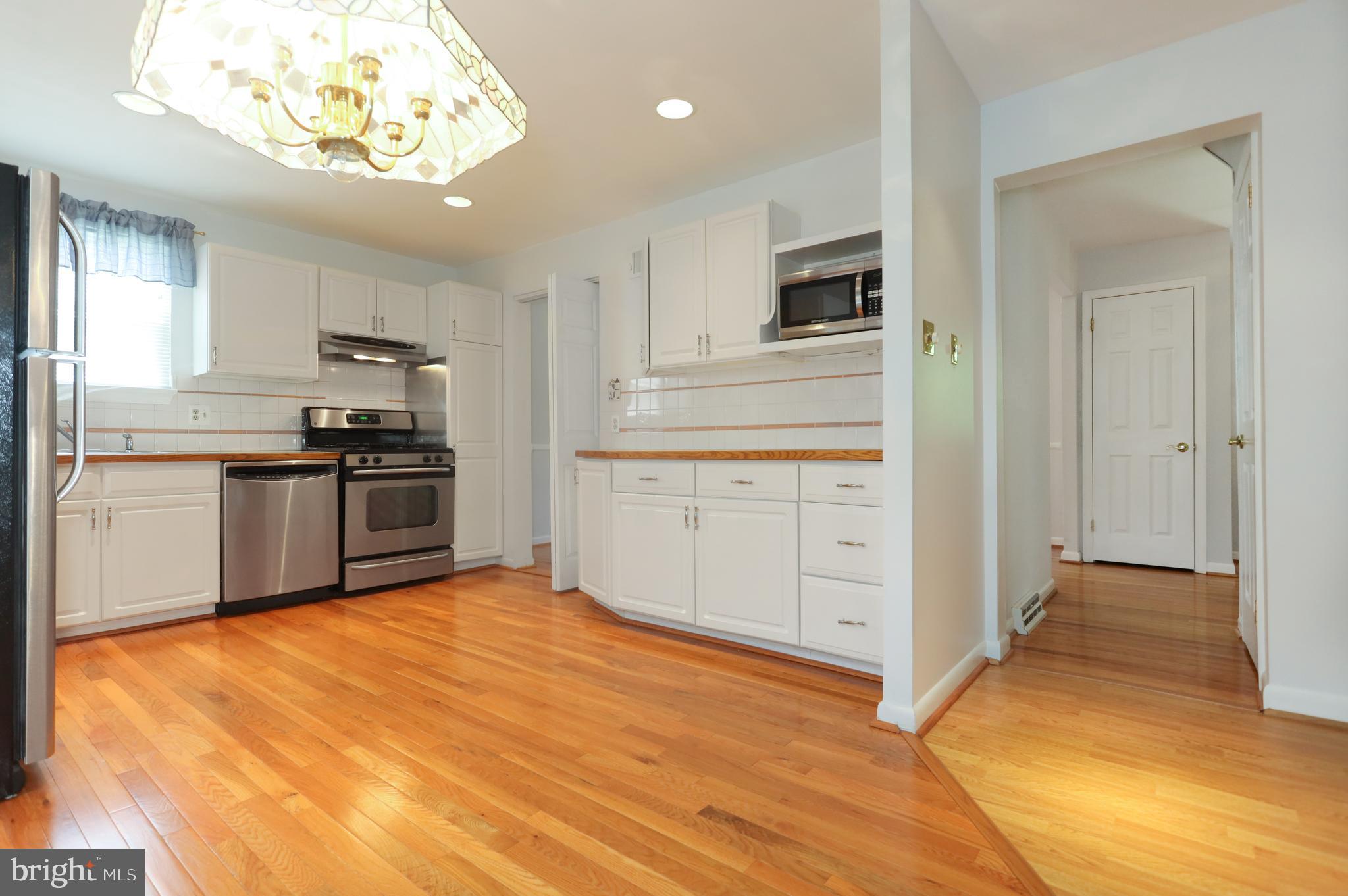 502 Garrick Road Hockessin, DE 19707 - Photo 7 of 31 Kitchen