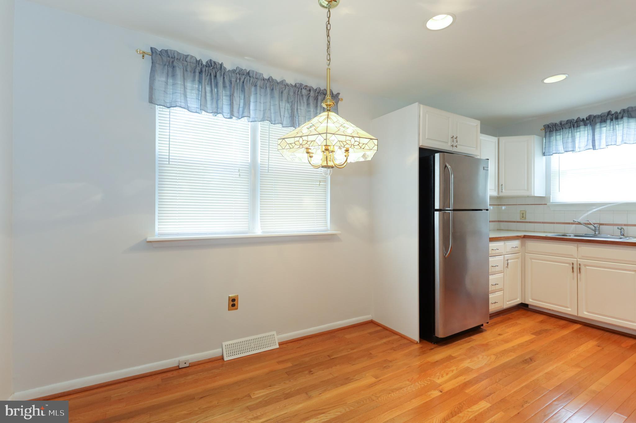 502 Garrick Road Hockessin, DE 19707 - Photo 8 of 31 Kitchen