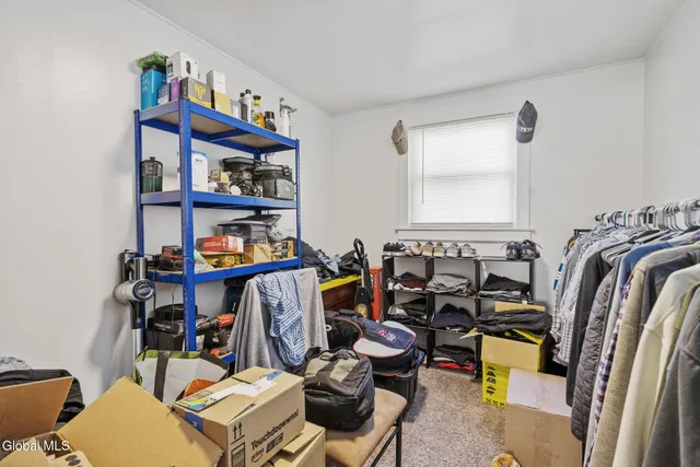 $159,500 | 4205 Albany Street, Colonie, NY 12205