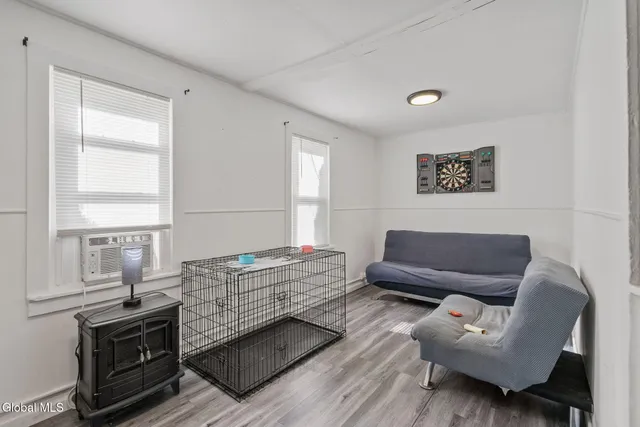 $159,500 | 4205 Albany Street, Colonie, NY 12205