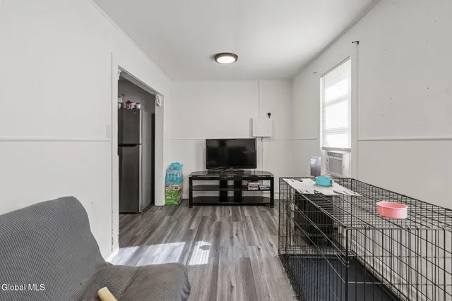 $159,500 | 4205 Albany Street, Colonie, NY 12205