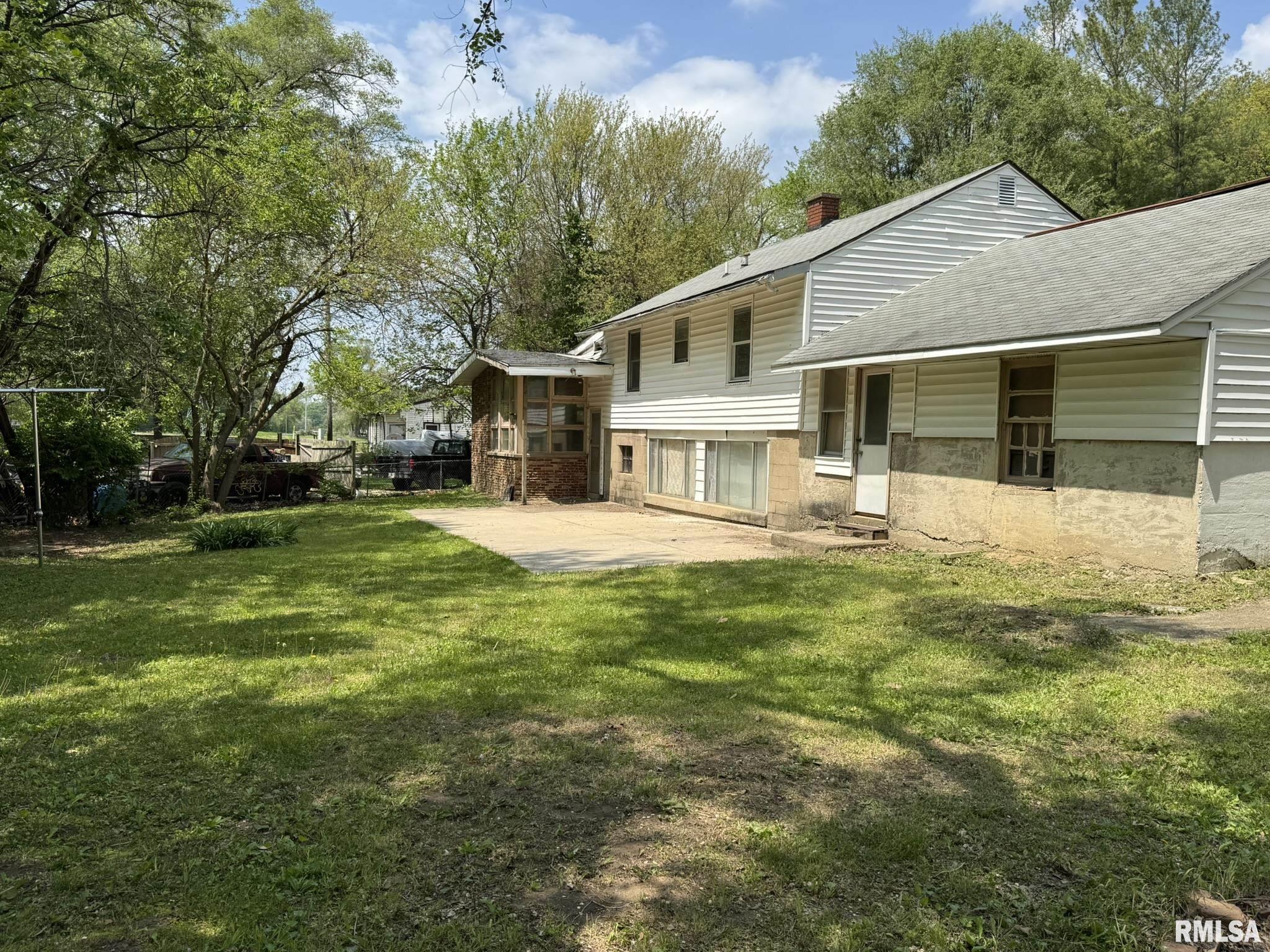 604 Bloomington Road East Peoria, IL 61611 - Photo 23 of 35 Gallery Image 23