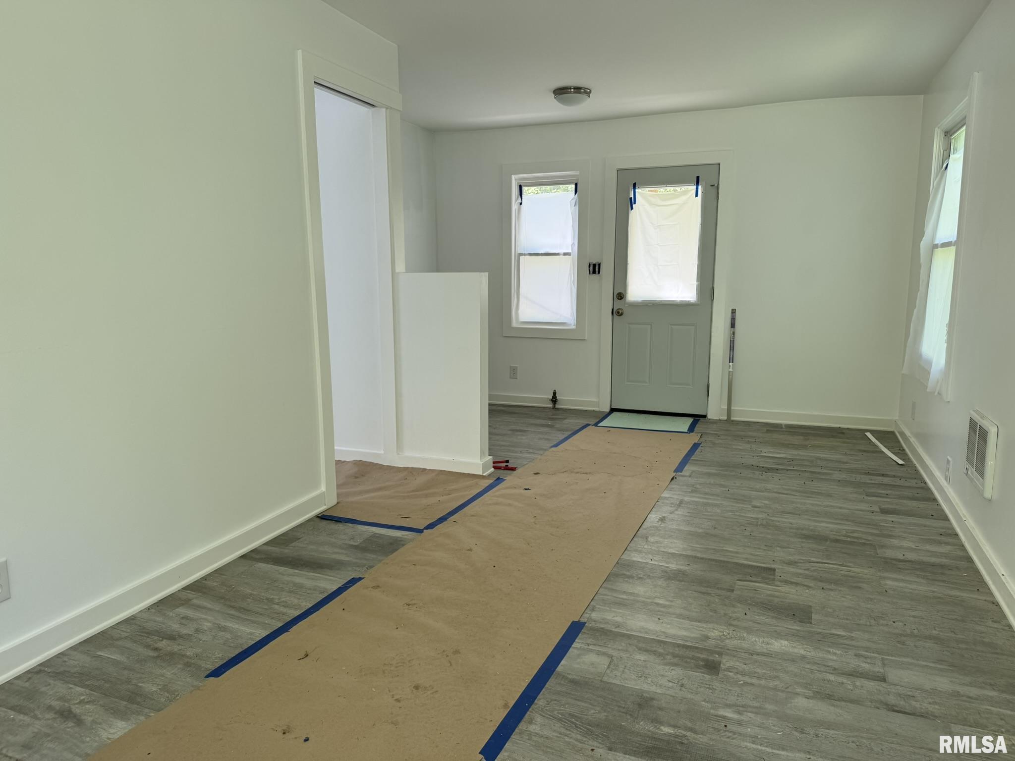 604 Bloomington Road East Peoria, IL 61611 - Photo 29 of 35 Gallery Image 29