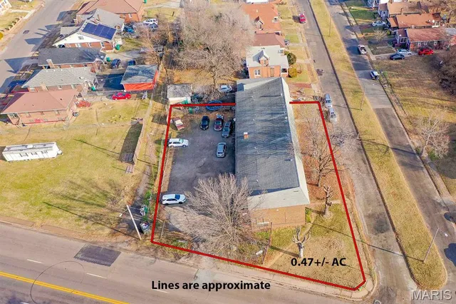 $100,000 | 411 Gray Boulevard, East St. Louis, IL 62205