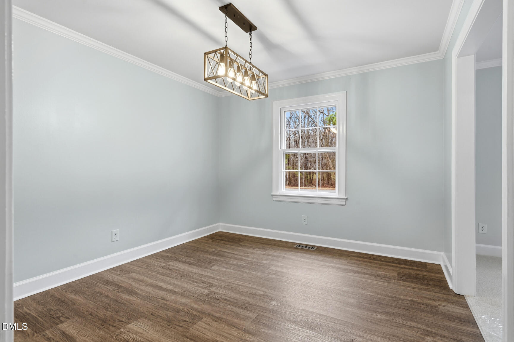 4712 Crest Road Wilson, NC 27893 - Photo 8 of 31 008-4712CrestRoad-Wilson-NC-27893-FULL