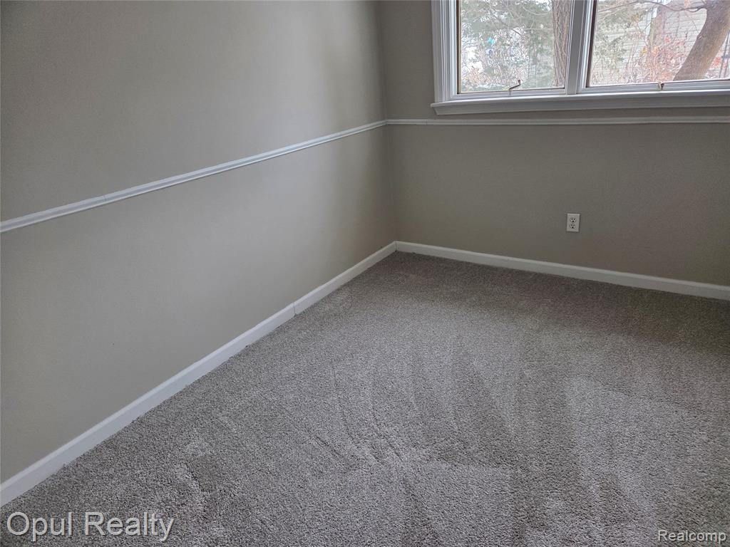 164 Spring Park Walled Lake, MI 48390 - Photo 21 of 23
