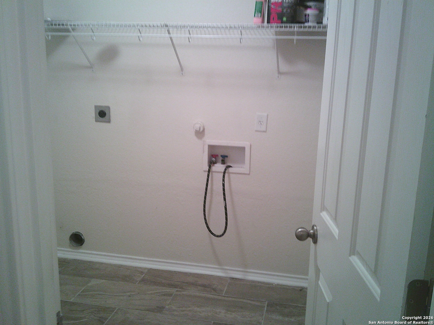 3834 Hatwig Converse, TX 78109 - Photo 6 of 33 a bathroom with a shower