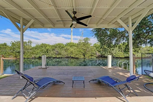 $8,900 | 4660 Southwest 37th Avenue, Dania Beach, FL 33312