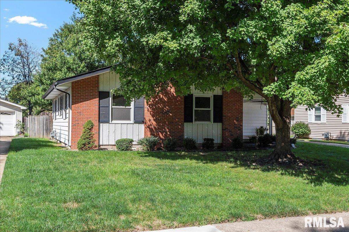 17 Foresters Lane Springfield, IL 62704 - Photo 3 of 31