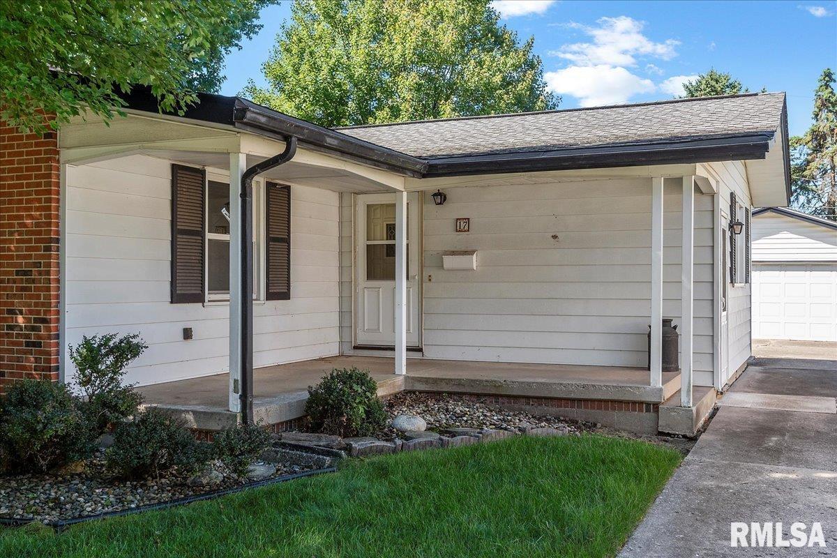 17 Foresters Lane Springfield, IL 62704 - Photo 4 of 31
