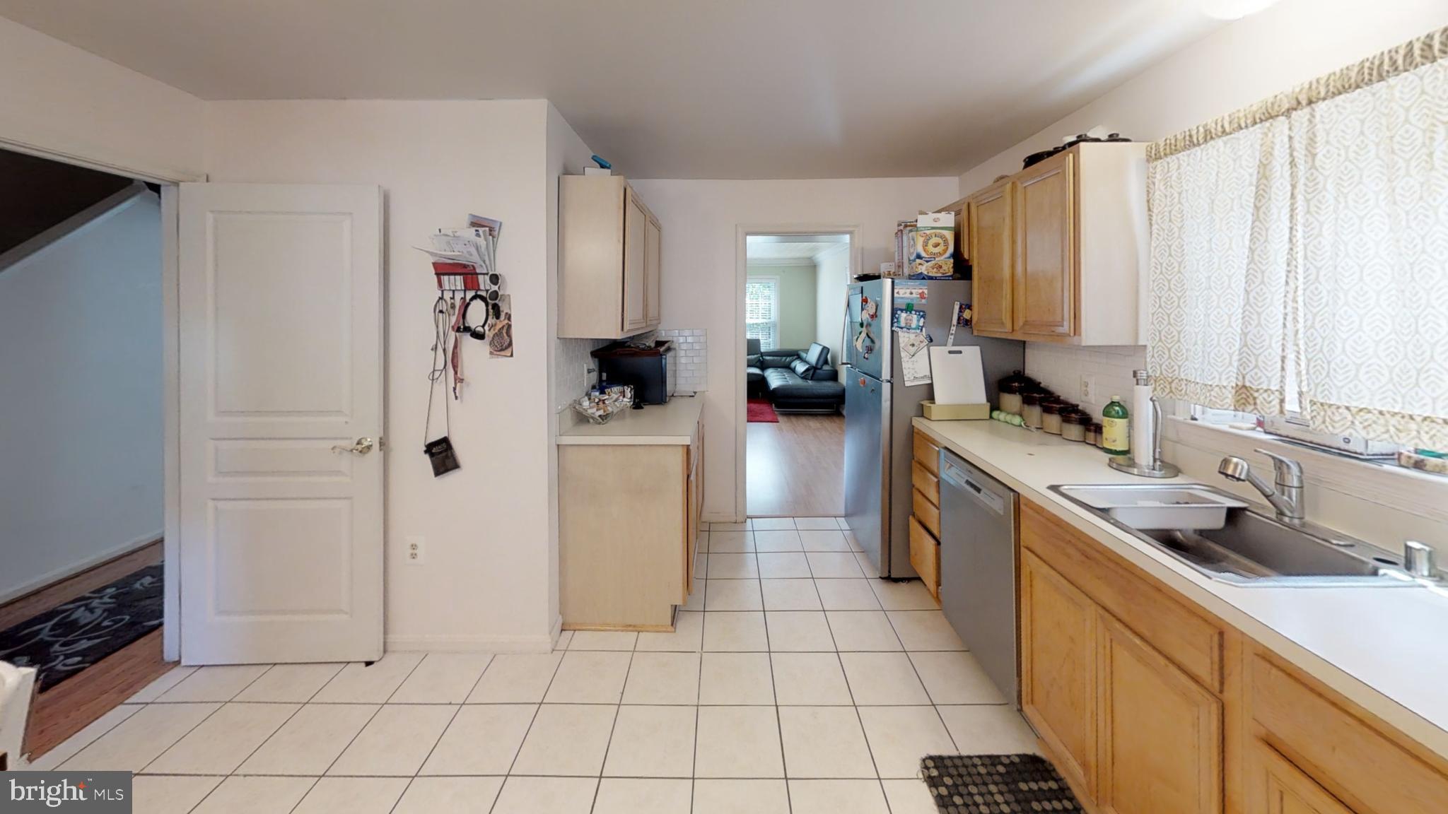 8070 Powderbrook Lane Springfield, VA 22153 - Photo 20 of 65