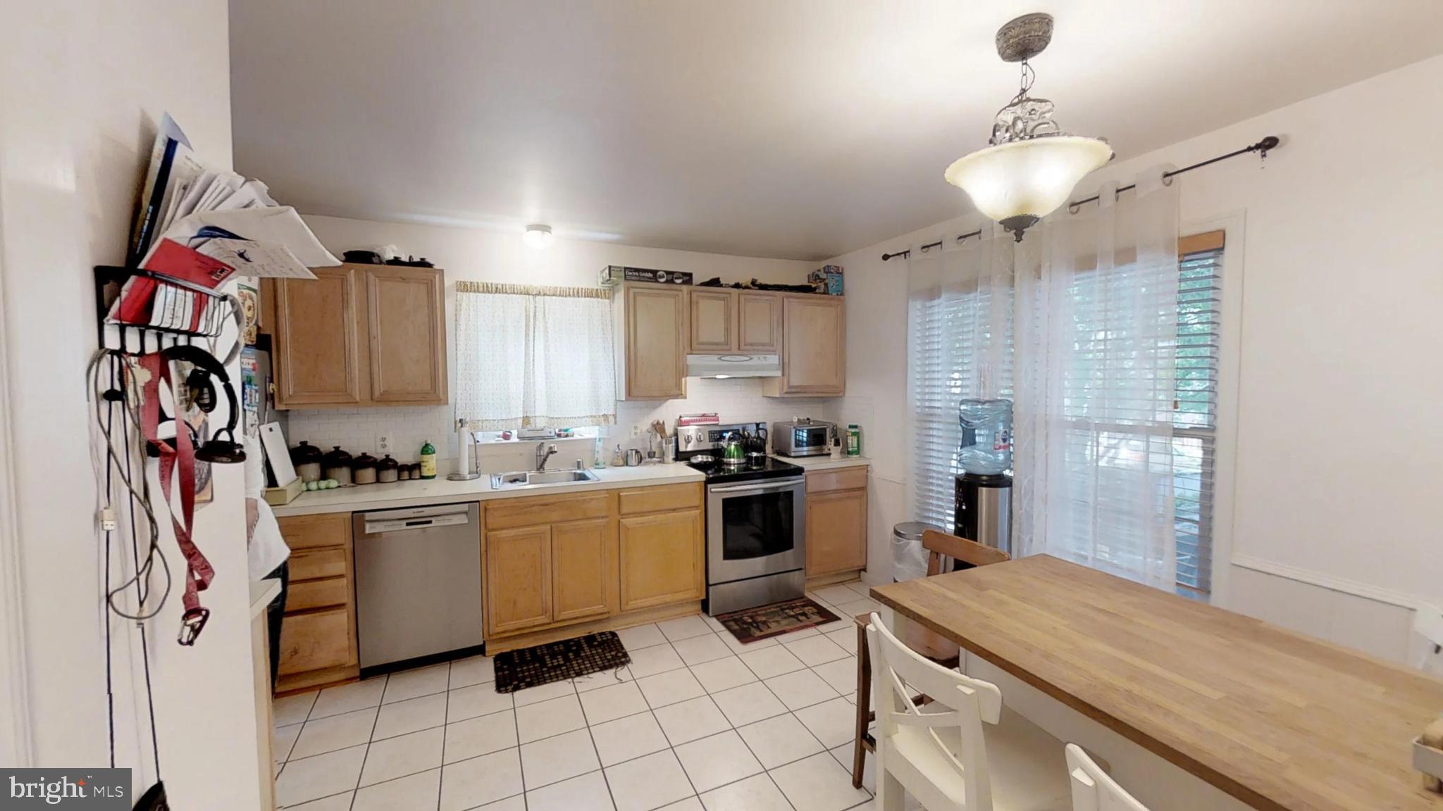8070 Powderbrook Lane Springfield, VA 22153 - Photo 21 of 65