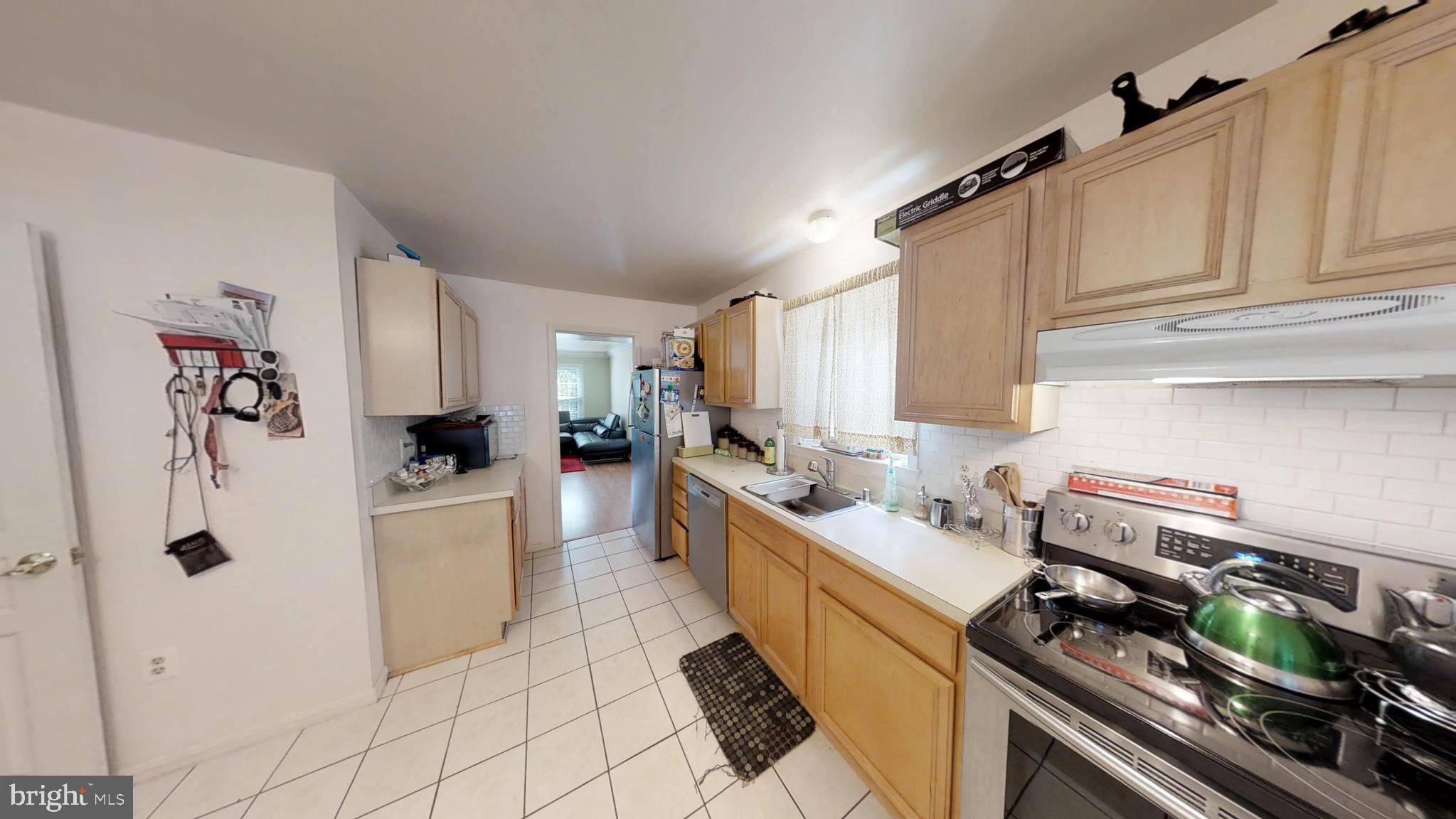 8070 Powderbrook Lane Springfield, VA 22153 - Photo 22 of 65