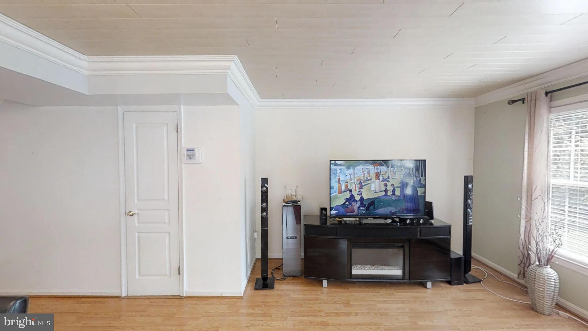 8070 Powderbrook Lane Springfield, VA 22153 - Photo 9 of 65