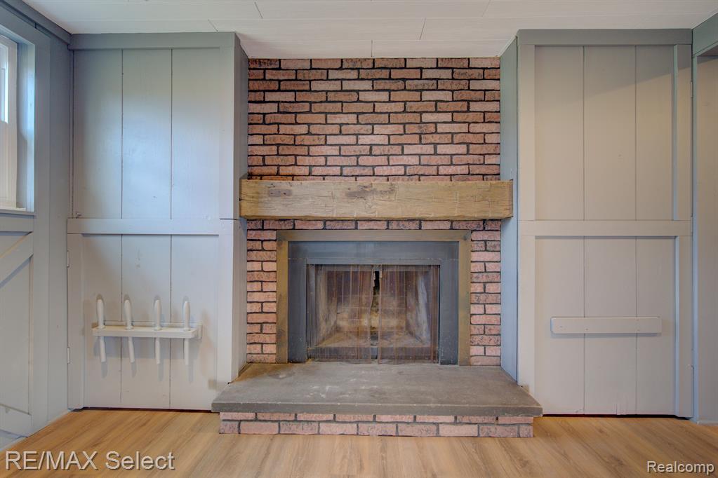 8199 Carpenter Road Flushing, MI 48433 - Photo 16 of 34