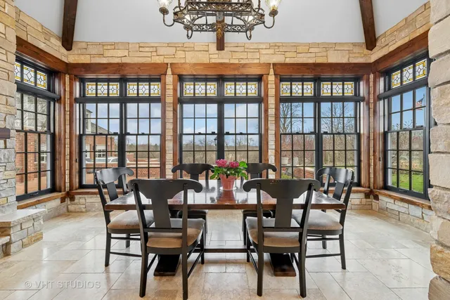 $3,295,000 | 546 Oak Knoll Road, Barrington Hills, IL 60010