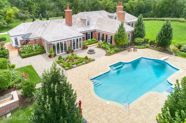 $3,295,000 | 546 Oak Knoll Road, Barrington Hills, IL 60010