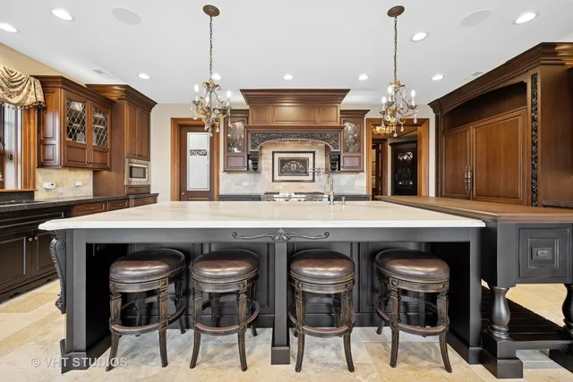 $3,295,000 | 546 Oak Knoll Road, Barrington Hills, IL 60010