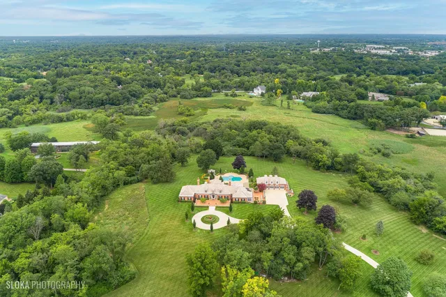 $3,295,000 | 546 Oak Knoll Road, Barrington Hills, IL 60010