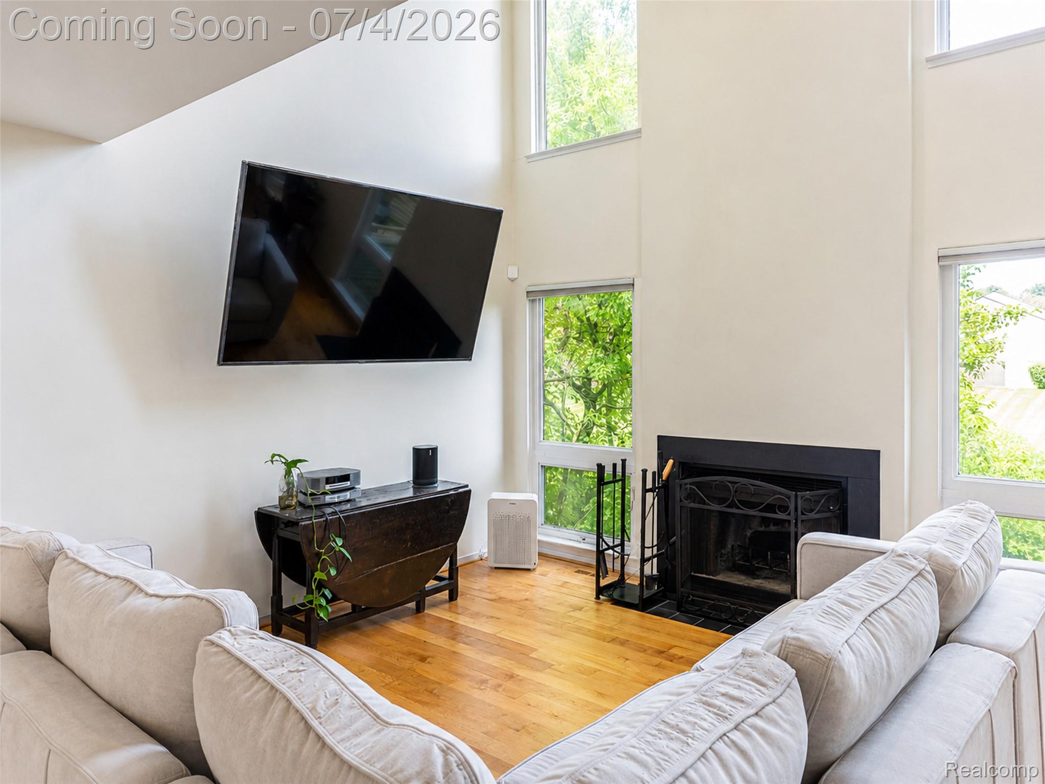 754 Ashley Circle West Rochester, MI 48307 - Photo 10 of 34 AshleyCir_754-16-ai.jpg
