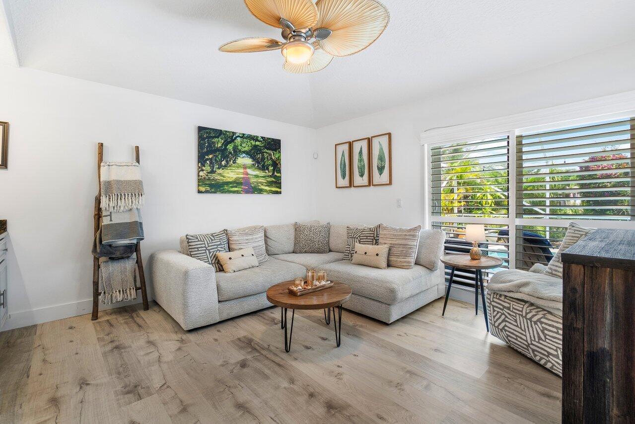 1103 Canoe Point Delray Beach, FL 33444 - Photo 13 of 40 013-1103CanoePoint-DelrayBeach-FL-33444-