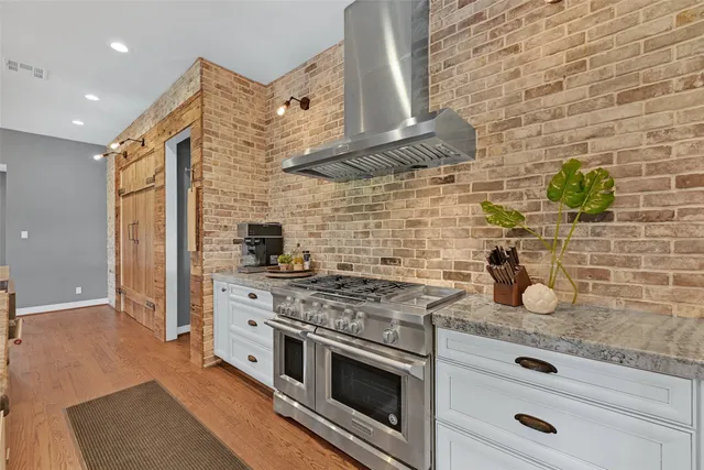 $3,000,000 | 1913 Lundy Lane, Friendswood, TX 77546