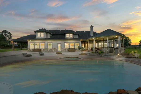 $3,000,000 | 1913 Lundy Lane, Friendswood, TX 77546