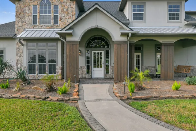 $3,000,000 | 1913 Lundy Lane, Friendswood, TX 77546