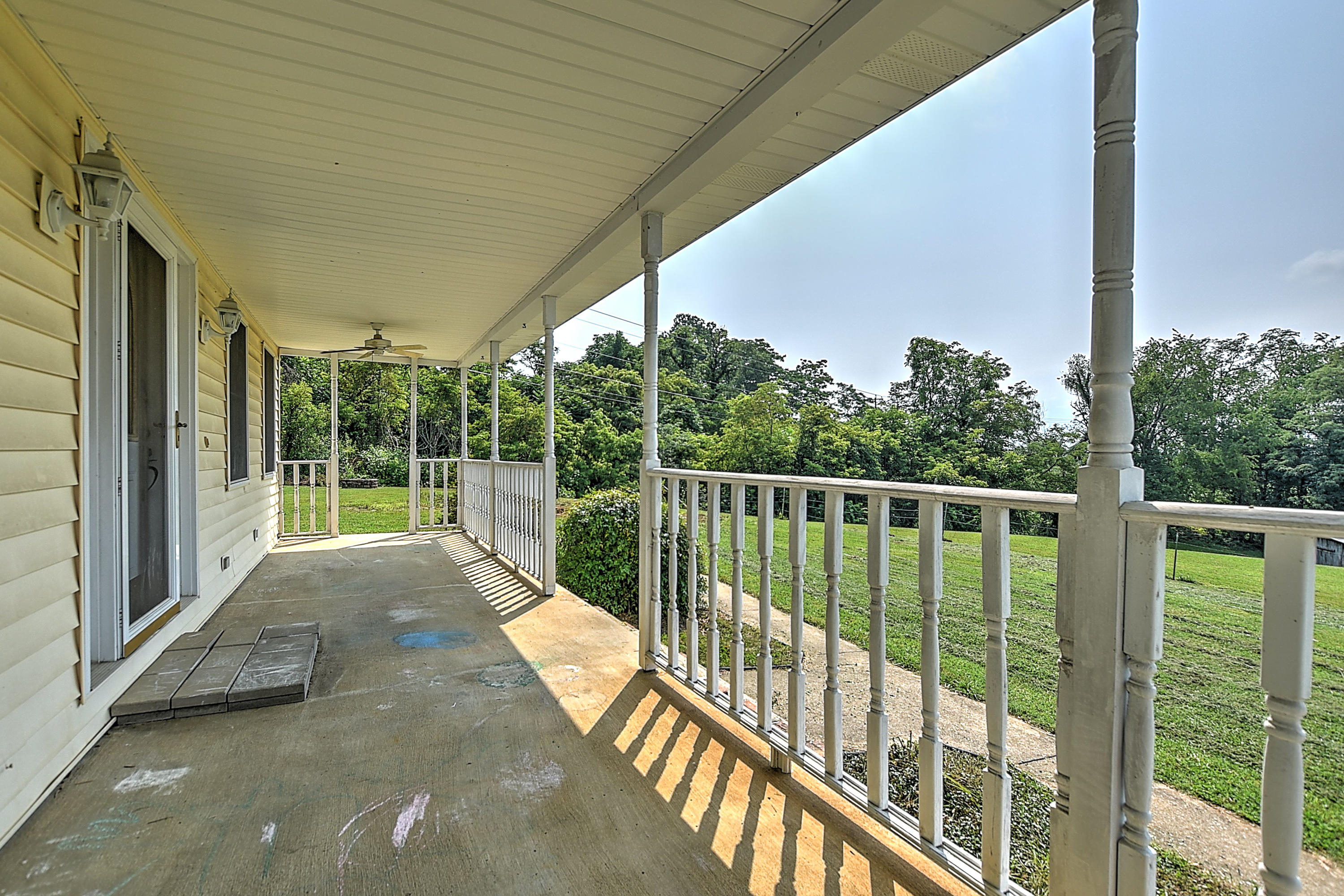 3019 Buckingham Road Greeneville, TN 37745 - Photo 4 of 46 3029 Buckingham-4