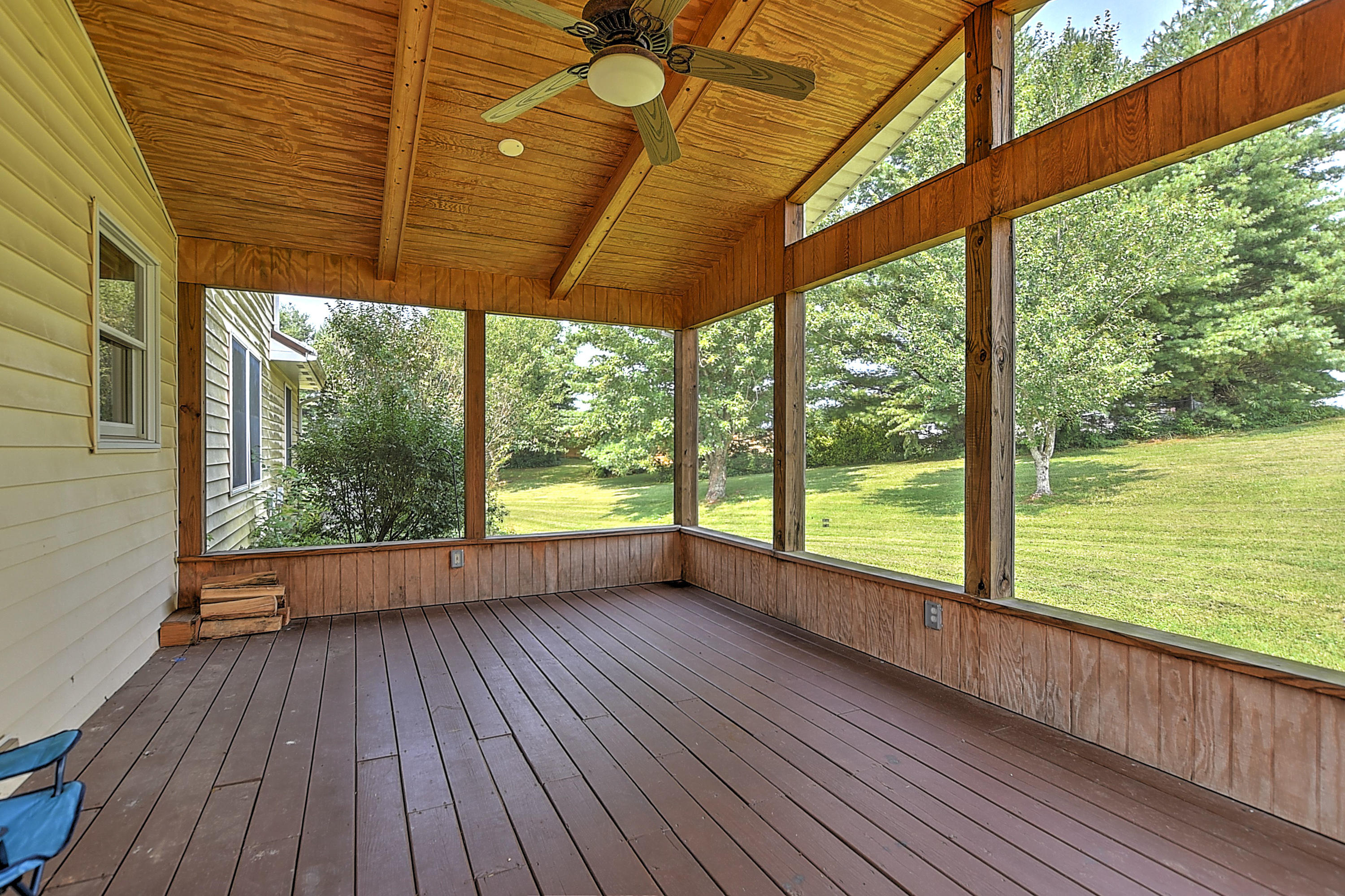 3019 Buckingham Road Greeneville, TN 37745 - Photo 41 of 46 3029 Buckingham-41